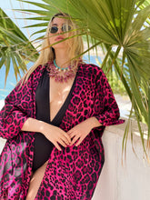 Load image into Gallery viewer, 100% SILK LEOPARD FUSHIA KAFTAN
